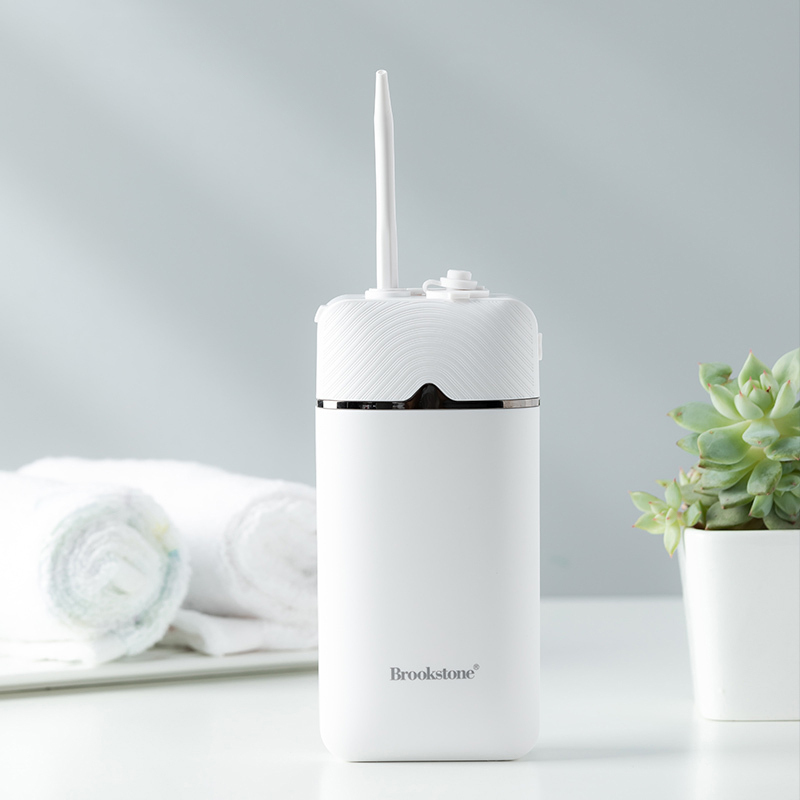 Brookstone mini 款便携式冲牙器 口腔洗牙器