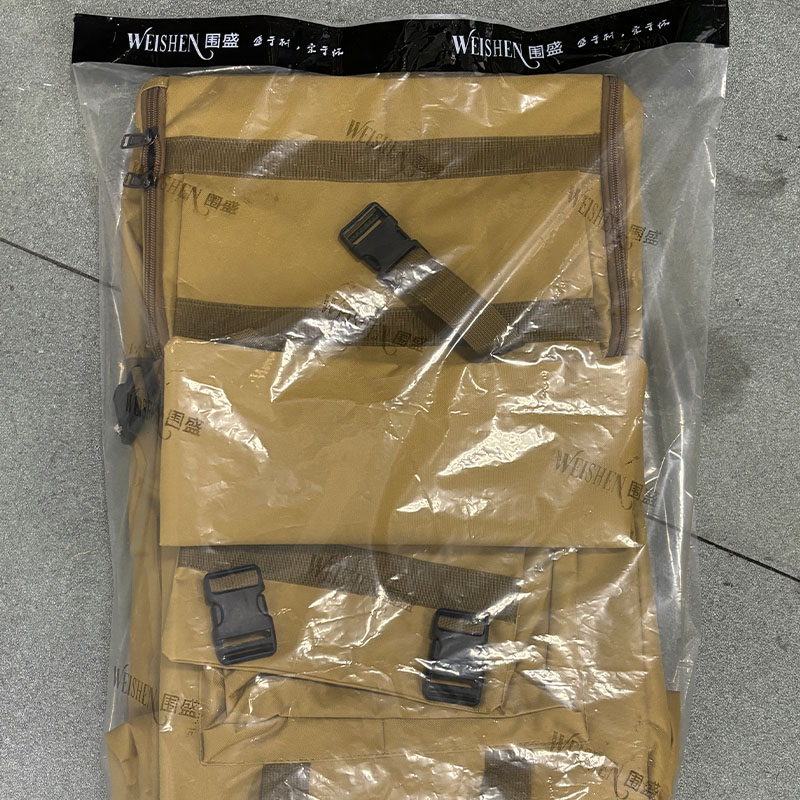 围盛 户外背包旅行双肩包 120L 个高清大图