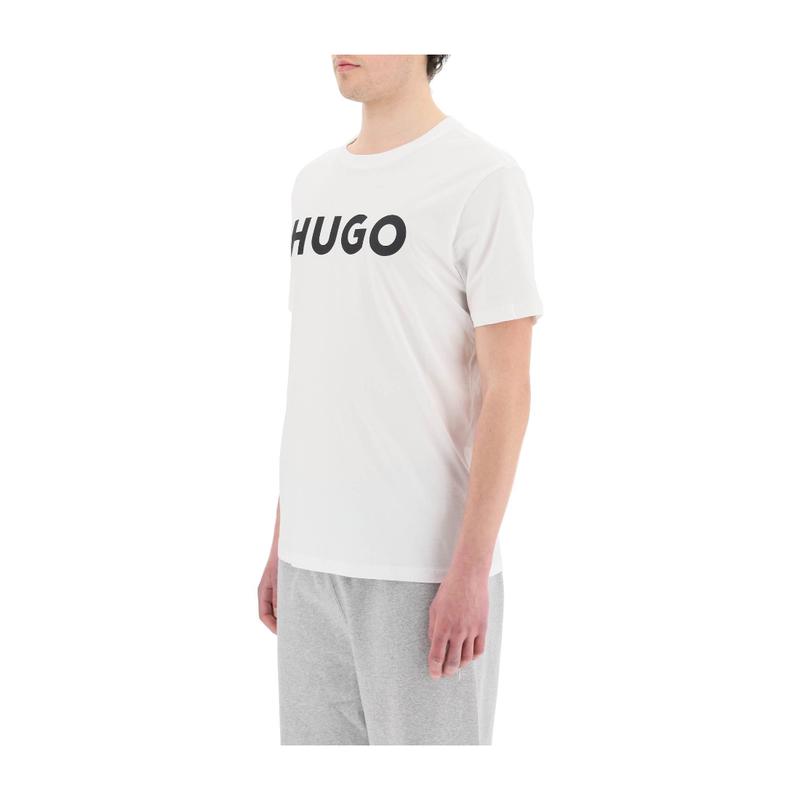 Hugo boss徽标短袖T恤男棉质直筒圆领休闲舒适胸前对比标志设计高清大图