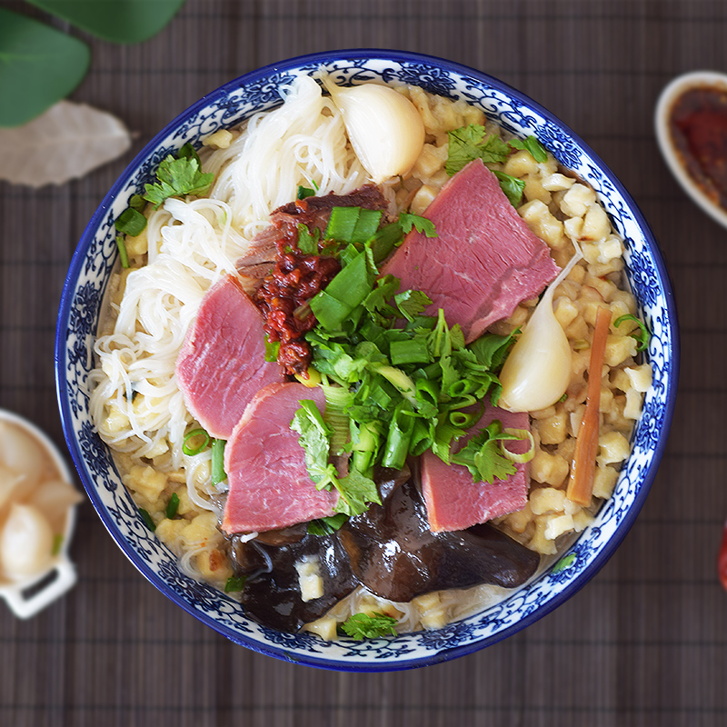 秦圣9款西安特色小吃零食组合礼盒(泡馍+锅盔+蜜枣糕+肉夹馍+水晶饼+五仁酥+棋子豆+小麻花)