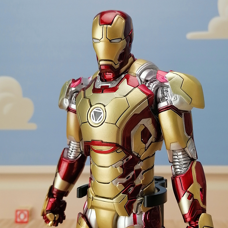 漫威真人版复仇者联盟1/6钢铁侠MK42静态手办模型机箱摆件 1/6钢铁侠MK42 整体高32厘米高清大图