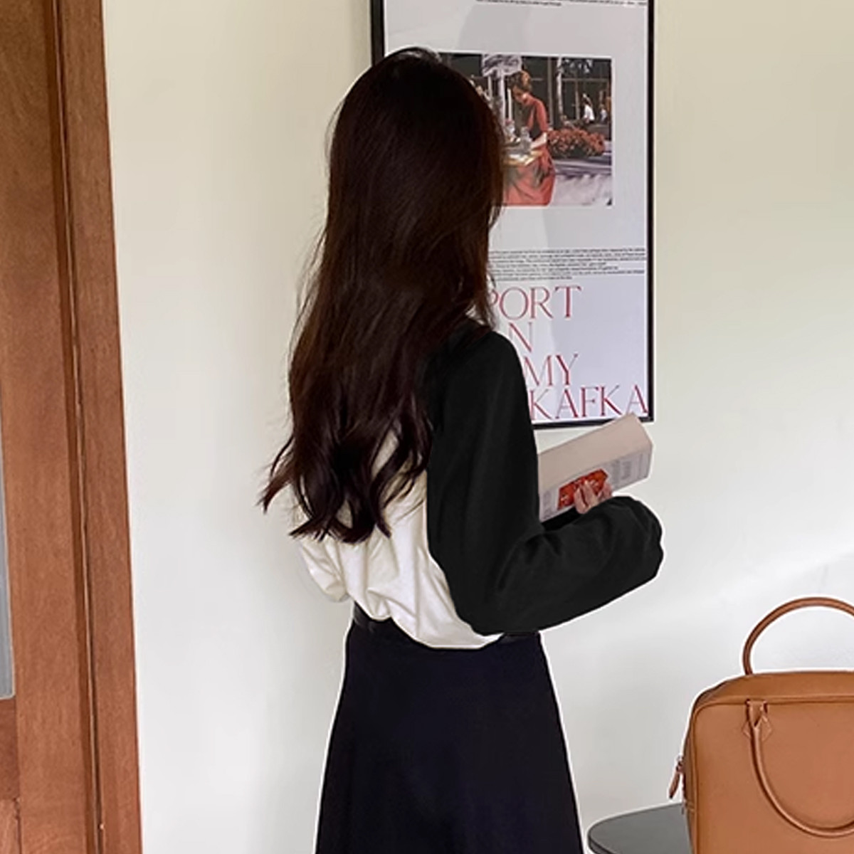 [1折价29.9元叠加优惠券]唐狮春季女圆子拼接前胸图案长袖T恤百搭减龄学院风高清大图