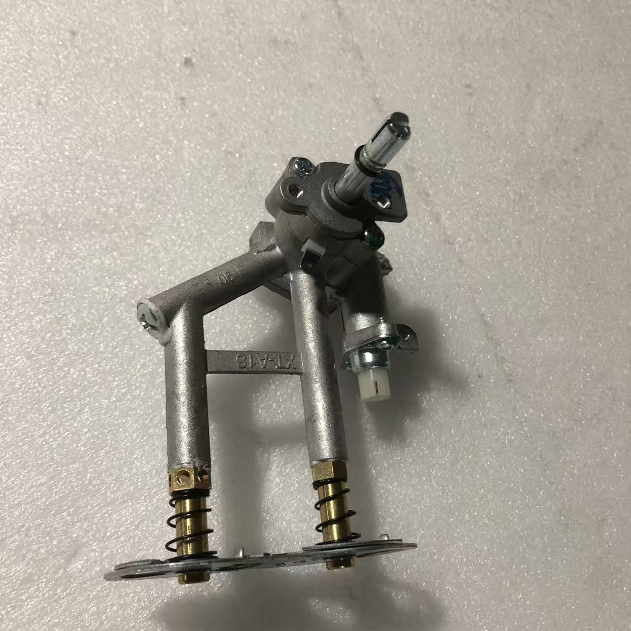 帮客材配 全新原装 法迪欧燃气灶JZT- 2B302天然气 阀体 收前验货高清大图