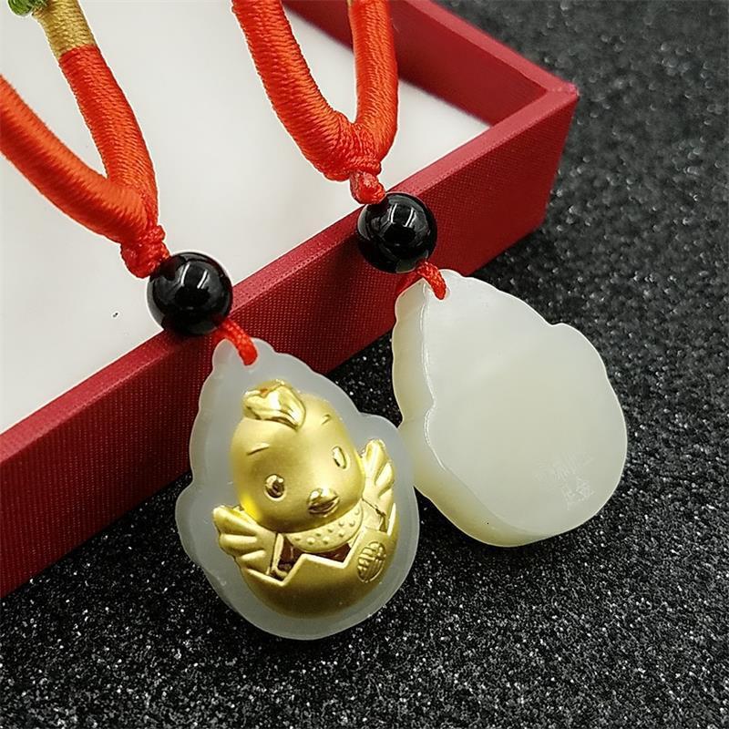 金镶玉金鸡坠和田玉镶3D黄金十二生肖鸡年礼品挂饰PTJWX9906送女朋友七夕情人节礼物