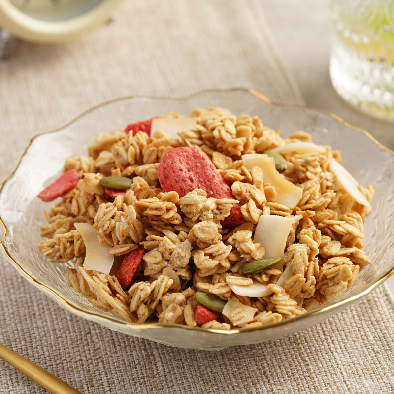 Calbee/卡乐比烘焙麦片红莓椰香味400g即食谷物代餐速食冲饮袋装