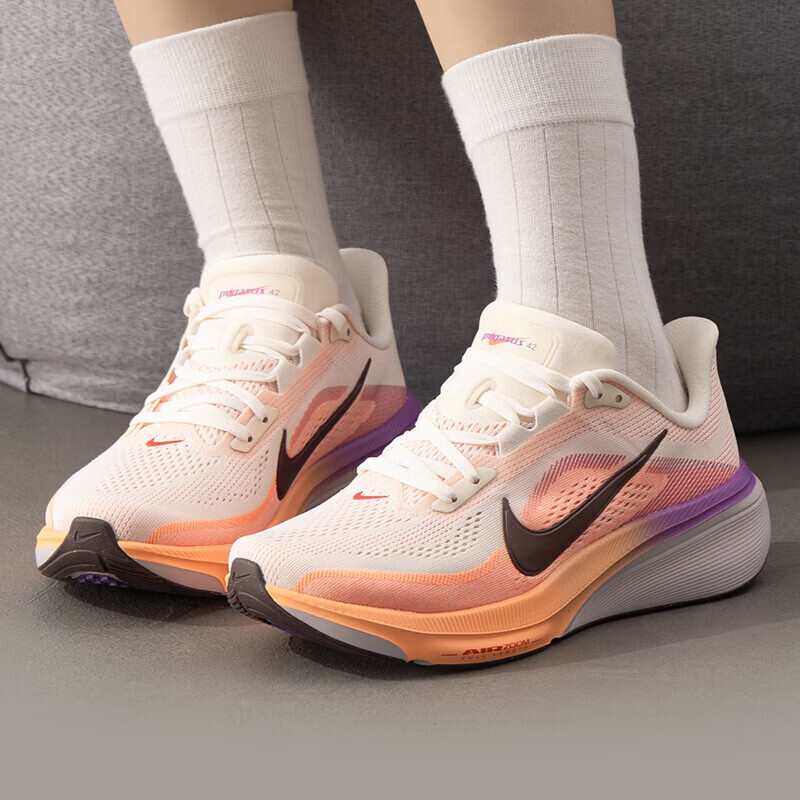 耐克（NIKE）跑步鞋女鞋新款轻盈透气飞马42气垫网面鞋舒适缓震休闲鞋IB1881-113 ZP高清大图