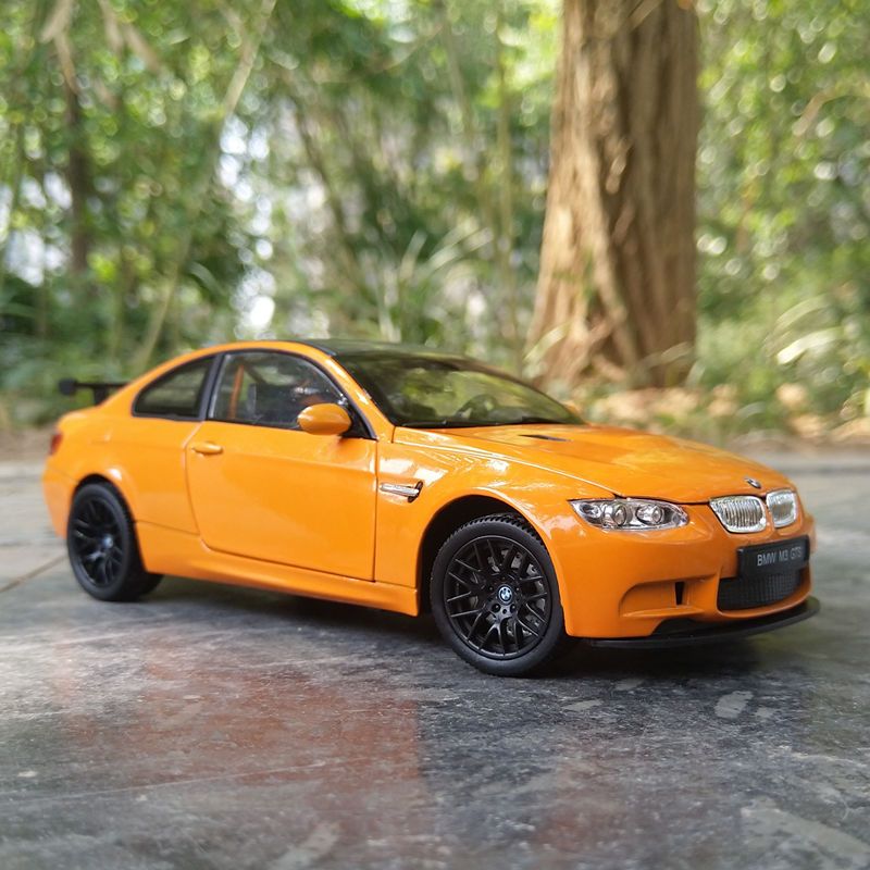 正版124宝马m3gts金属汽车模型仿真摆件合金车模型可开车门联动凯迪威