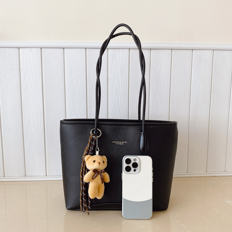 新款女式大容量单肩包 托特包高清大图