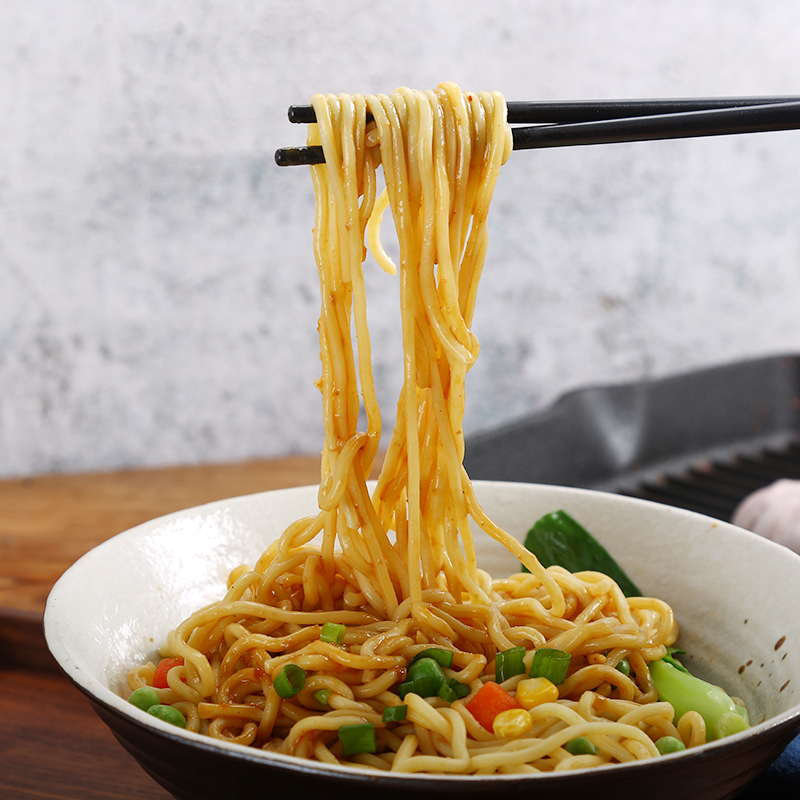 伊田面馆拉面整箱销售30袋更优惠高清大图