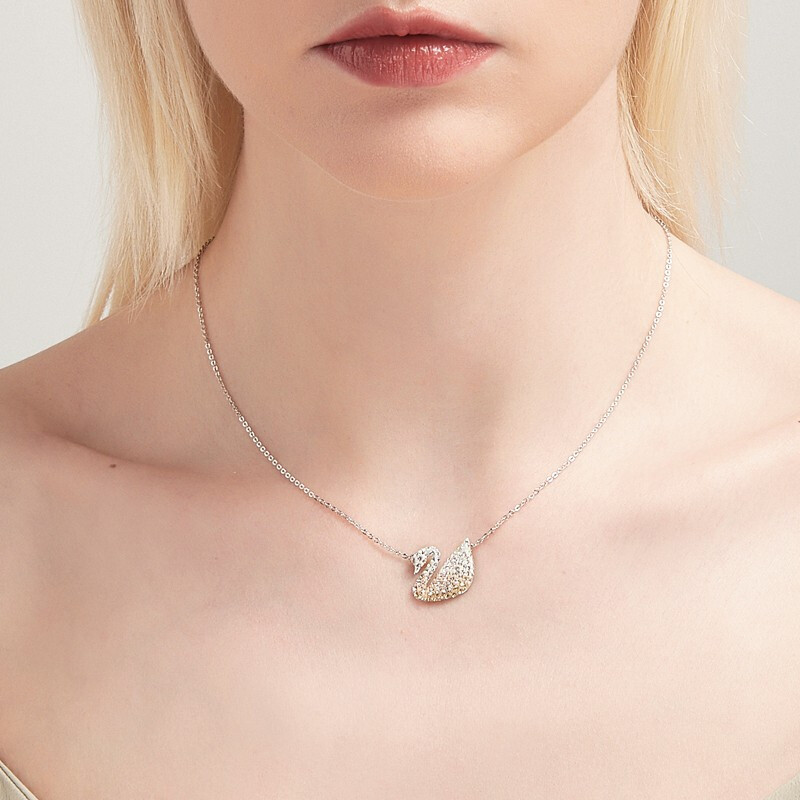 SWAROVSKI 施华洛世奇 蓝色渐变天鹅项链女黑色天鹅锁骨链