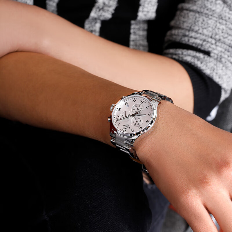 天梭(TISSOT)瑞士手表 速驰系列腕表 钢带石英男表T116.617.11.037.00