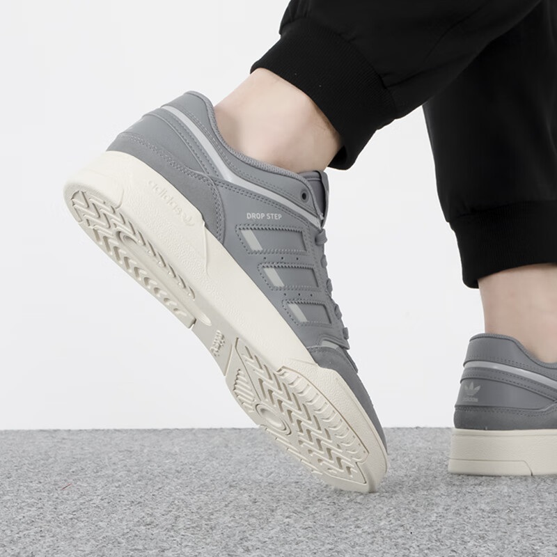 阿迪达斯 （adidas）男鞋女鞋休闲鞋 HQ7135高清大图