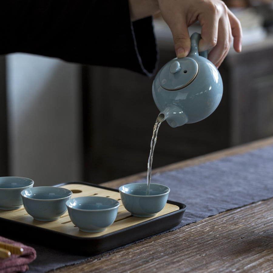 便携式茶具套装 高岭土 汝州釉 开片养生茶具[茶壶*1+茶杯*4+茶盘*1]高清大图
