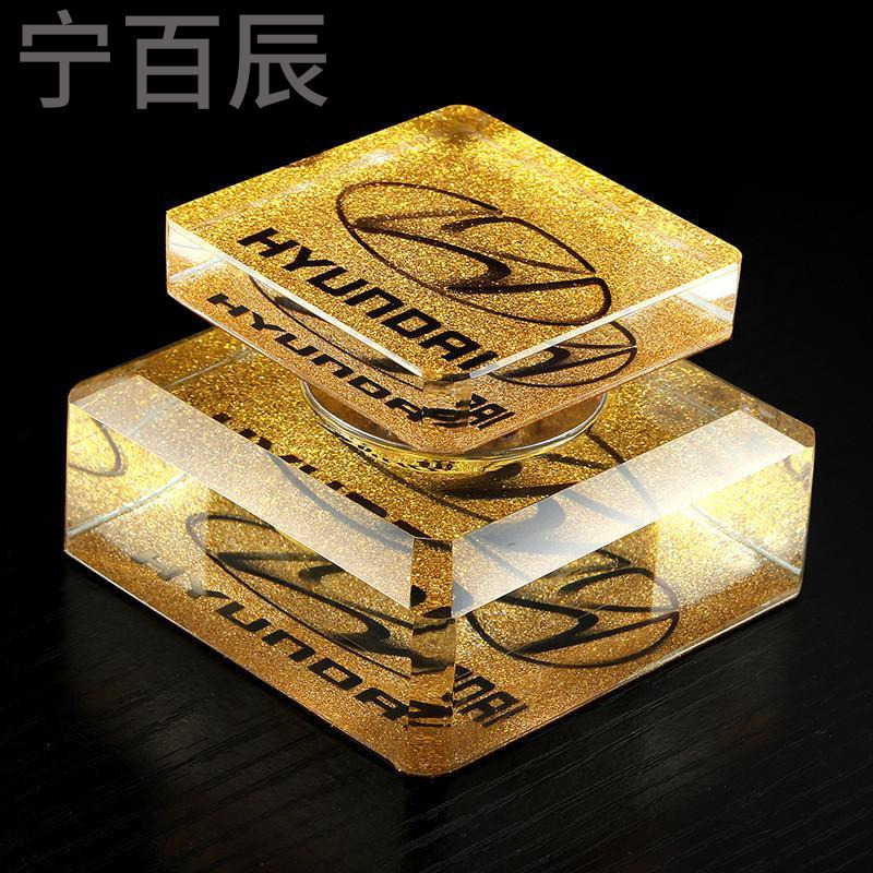 宁百辰汽车香水座 创意土豪金车标车用饰品 车载香水批汽车水晶摆件