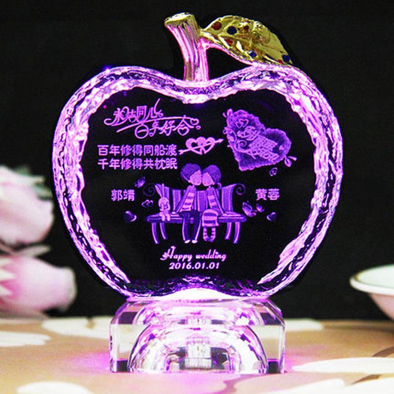 时尚结婚礼物送闺蜜朋友新婚礼生日礼品女生水晶苹果刻字摆件送女朋友七夕情人节礼物