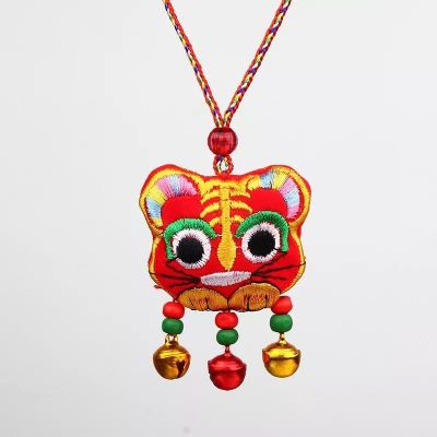 虎头项链五彩绳项链小老虎香包卡通挂件儿童长命锁婴儿端午节项圈唐装