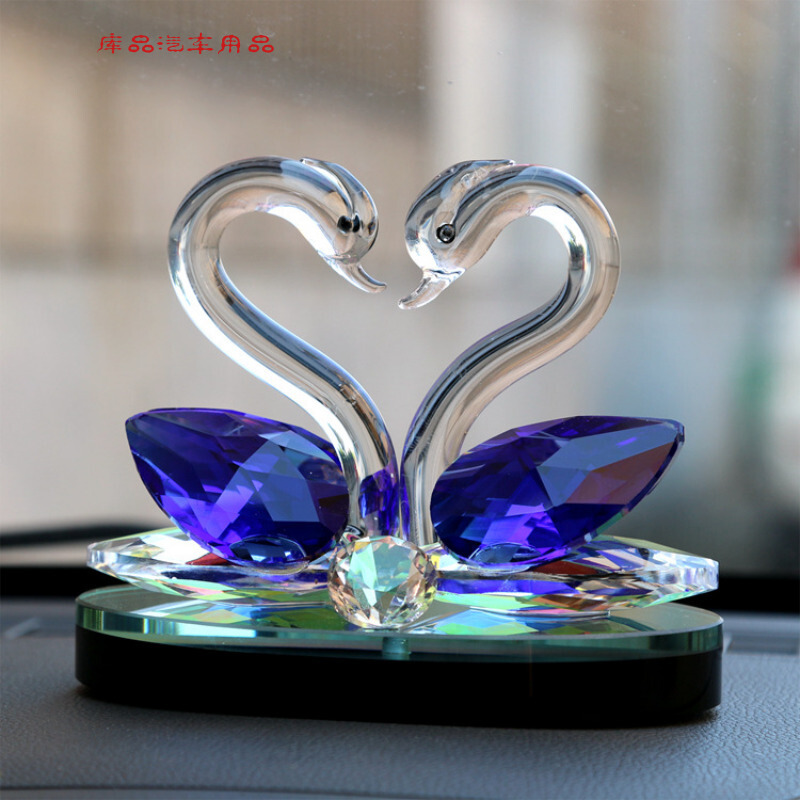 汽车香水座天鹅摆件天鹅汽车内饰精品水晶车载香水摆件水晶天鹅