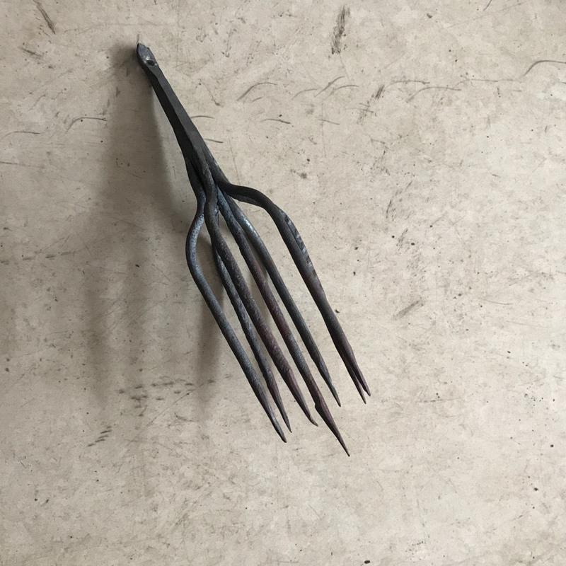 新款锻打加厚灯笼手工全钢倒刺七齿鱼叉和九齿鱼叉铁打锻打 特小号圆