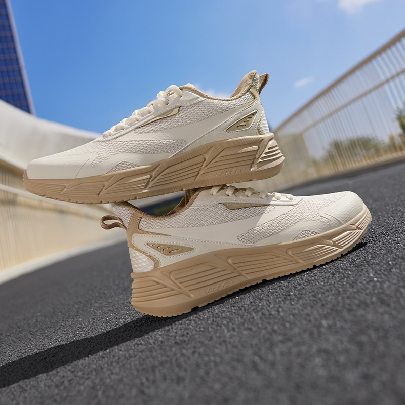 361°女鞋运动鞋新款女常规跑鞋682512237高清大图