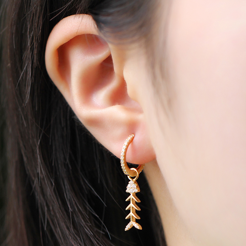 apm MONACO单只金色小鱼骨耳环925银耳饰个性时尚穿孔耳坠女士百搭首饰AE11618OXY AE11618OXY高清大图