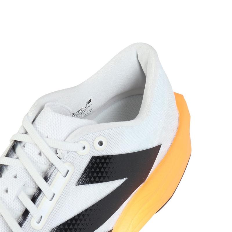 新百伦(New Balance)女跑步鞋轻量透气速干舒适百搭户外训练鞋高清大图