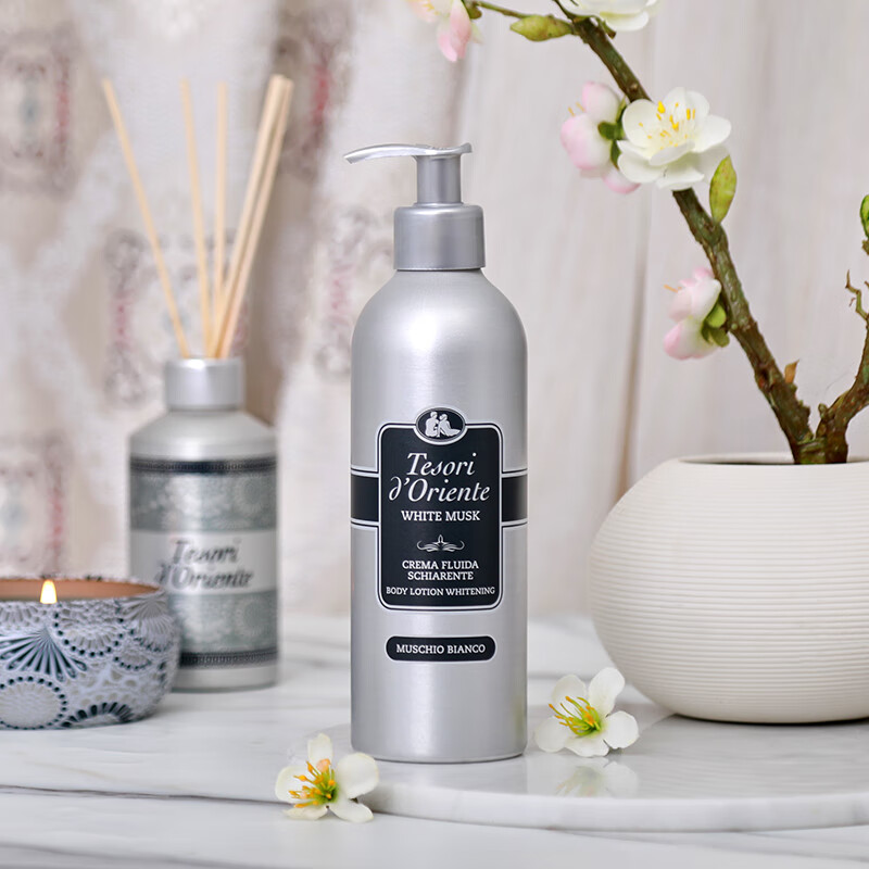 东方宝石 美白香氛身体乳液 烟酰胺靓肤保湿滋养霜润肤乳 白麝香 350ml高清大图