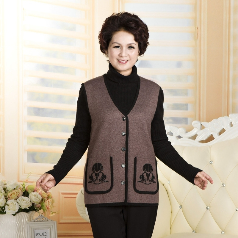 秋冬中老年妈妈装羊绒马甲背心坎肩针织衫女开衫大码毛衣羊毛