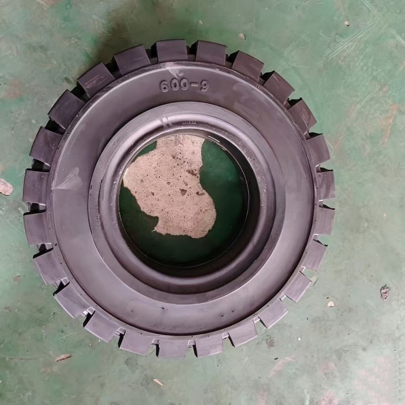 祝鑫 实心轮胎带轮毂 600-9 套高清大图