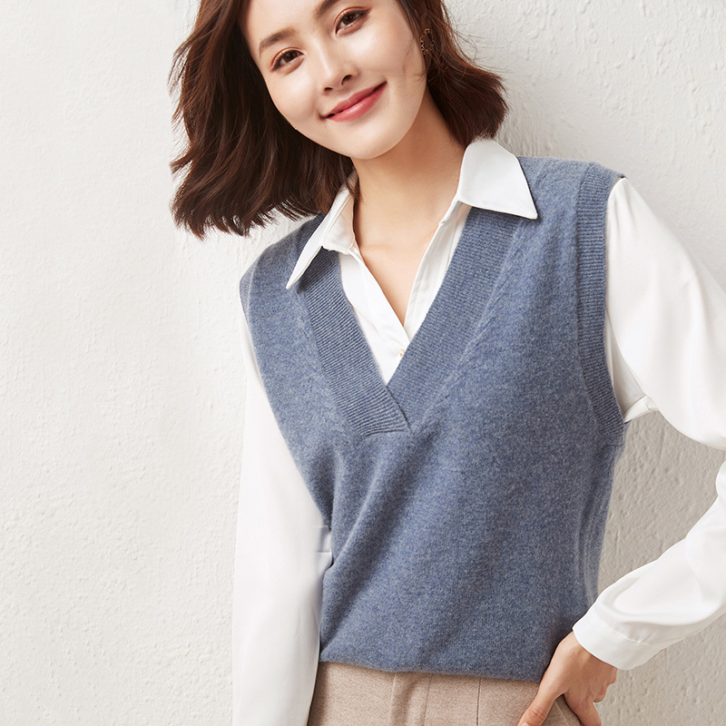 雪米贝奴羊毛针织马甲女慵懒风宽松马夹羊毛背心外搭坎肩秋百搭洋气