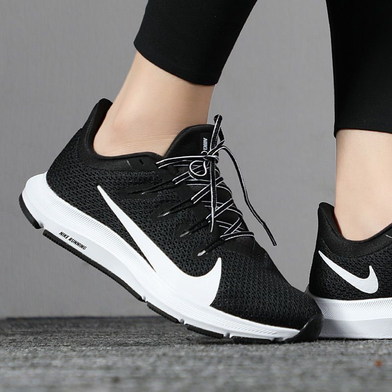 nike耐克跑步鞋女新款跑步鞋飞线运动鞋轻便网面跑鞋ci3803004