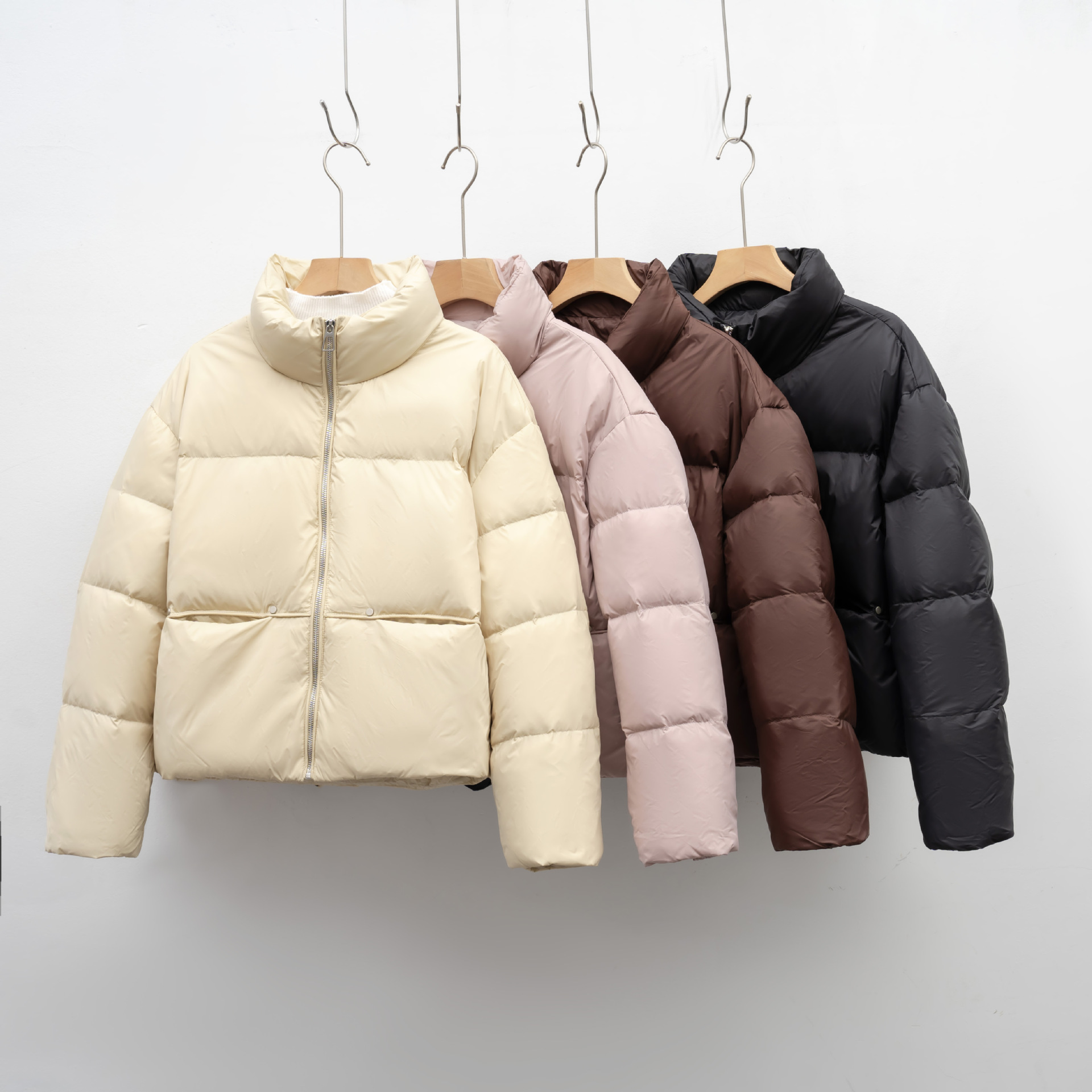 简约短款休闲鸭绒立领加厚保暖羽绒服冬季新款面包服外套高清大图