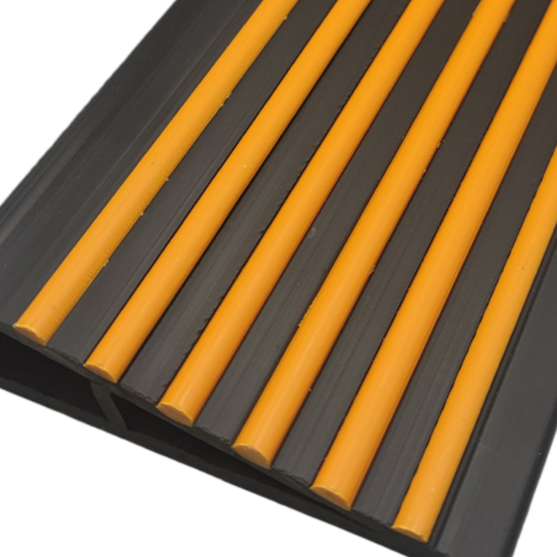 枂承硬质爬坡垫高清大图