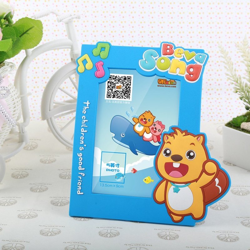 贝瓦 儿童用品3-6岁橡胶趣味软胶可爱卡通装饰品相框摆件 16*18cm 红色贝拉款