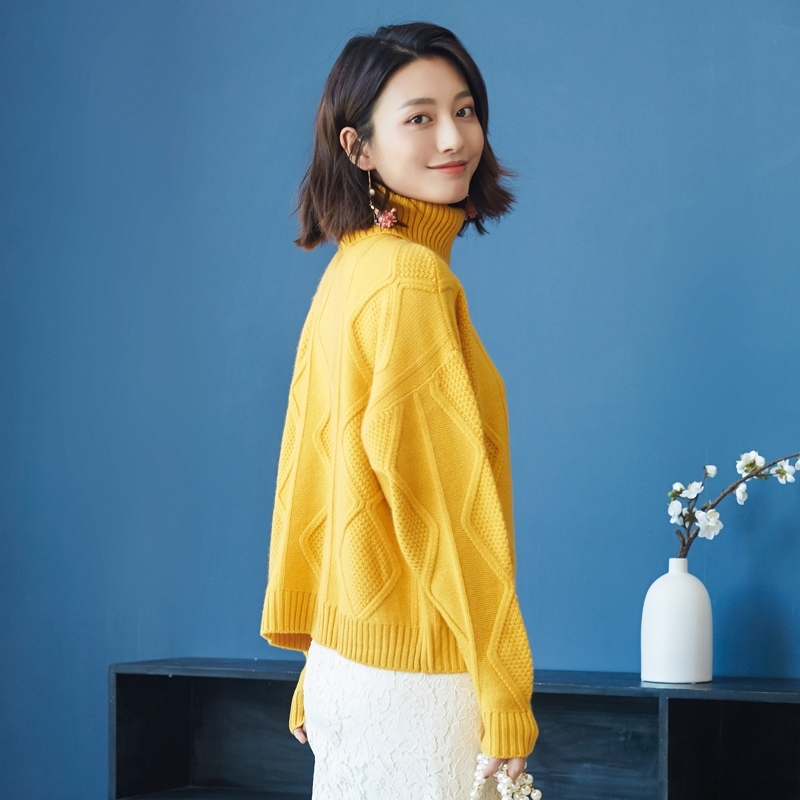2018秋冬新款高领羊绒衫女套头宽松毛衣慵懒菱形针织打底衫韩版