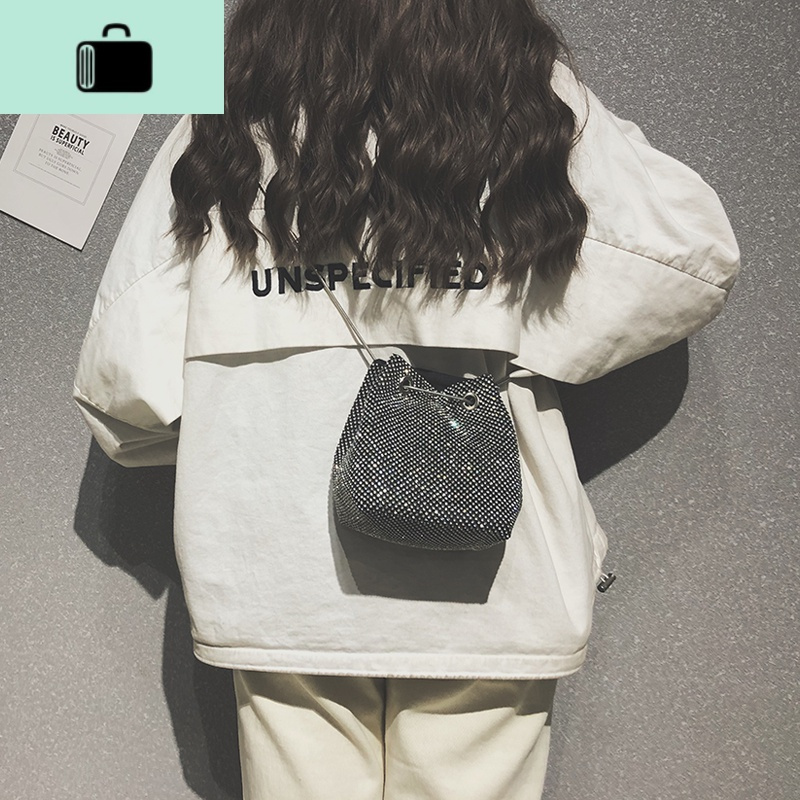 网红水桶小包女2020新款潮韩版洋气亮片单肩包质感时尚链条斜挎包NEW LAKE女士单肩包