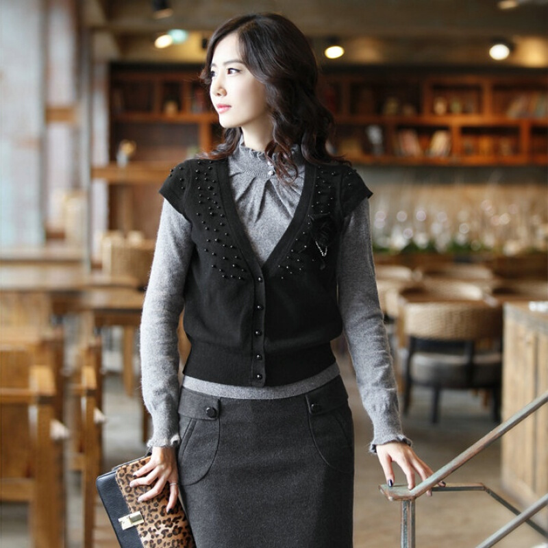 马甲女针织春秋韩版宽松短款v领开衫外搭薄款毛衣背心百搭坎肩女灰色