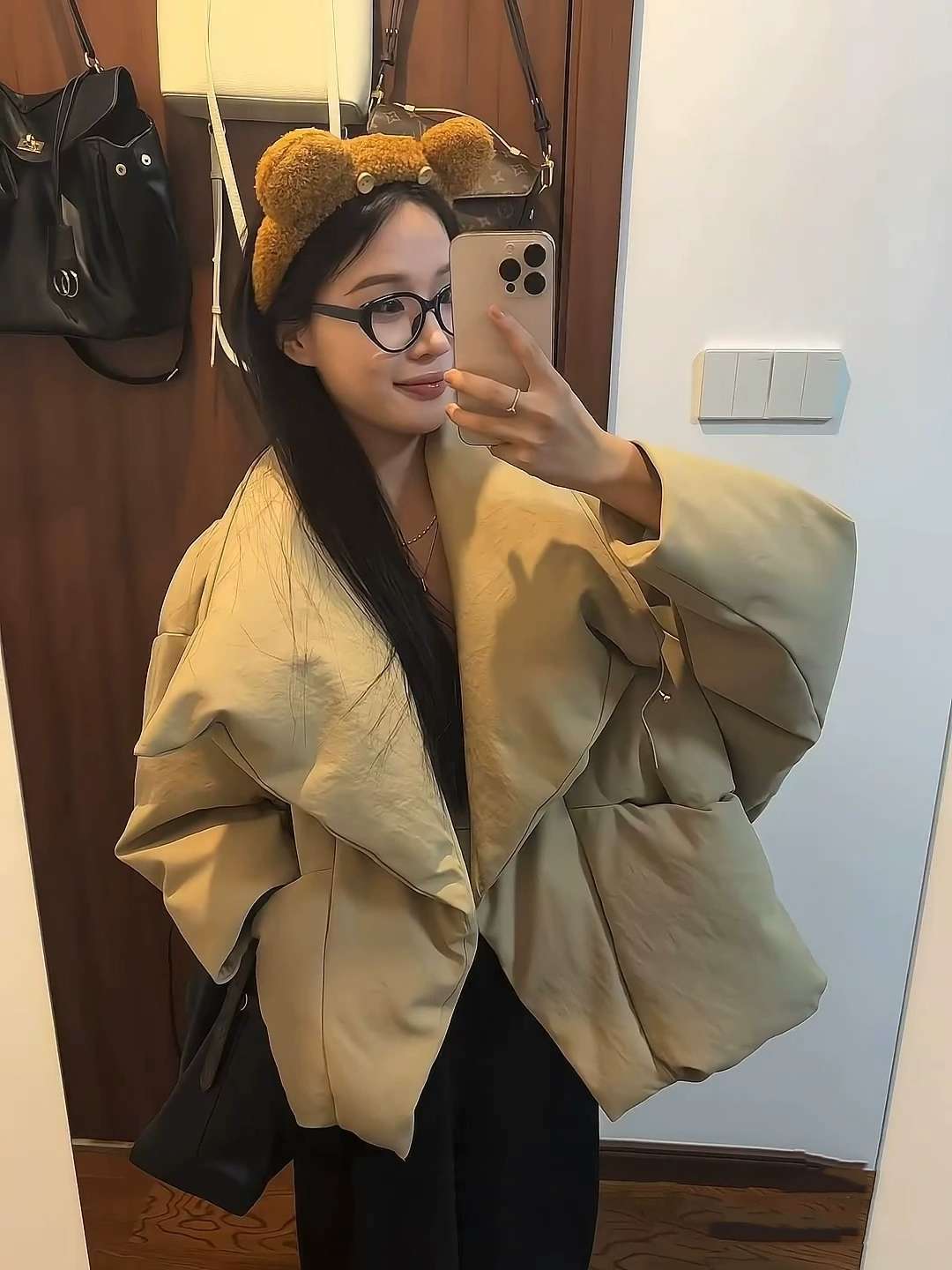 短款棉服女冬季新款2025年新款洋气高级感小众设计感小个子外套 卡其色 XL（推荐145-168斤）