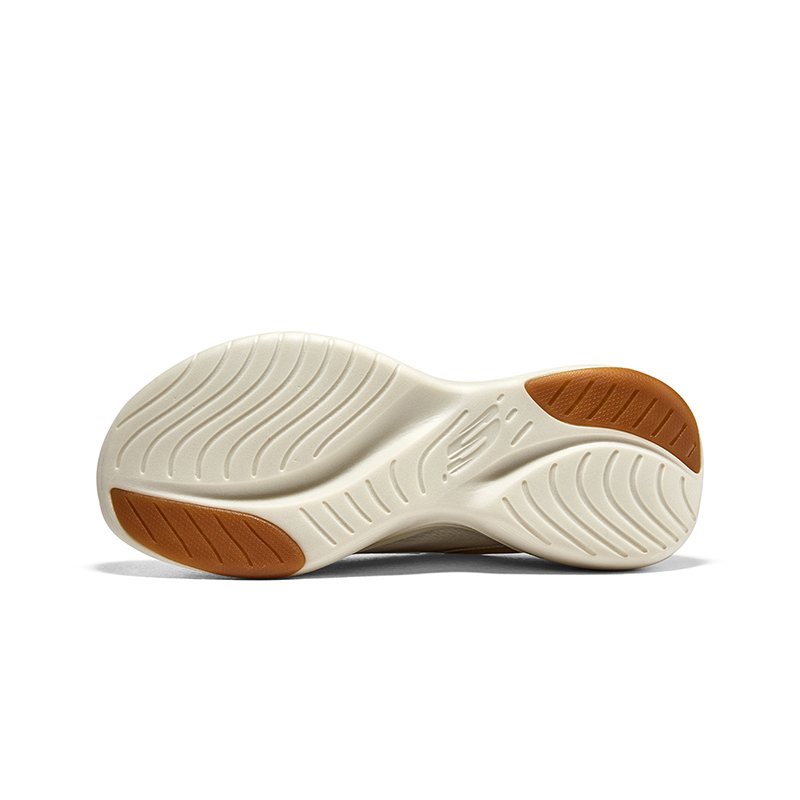 Skechers斯凯奇2023年春夏款女士轻便缓震运动简约时尚运动鞋149985-NAT