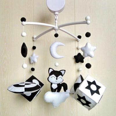 免裁剪材料包(含十字架 无支架无音乐盒 不织布布艺婴儿床铃床挂音乐盒黑白刺激视力孕妈手工材料包成品