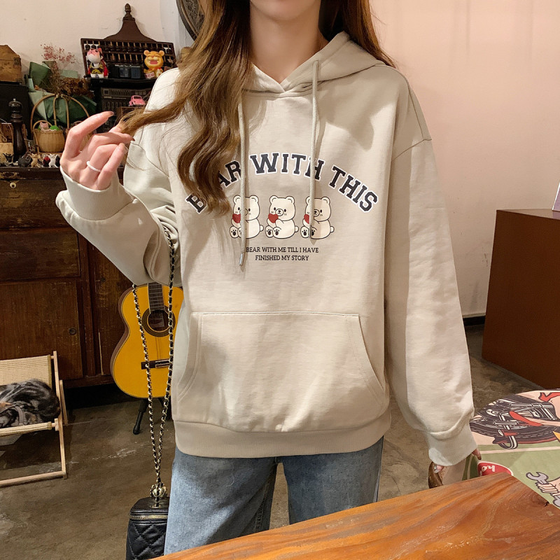 85折价849元唐狮秋冬新款女连帽前胸小熊图案卫衣百搭减龄休闲潮流