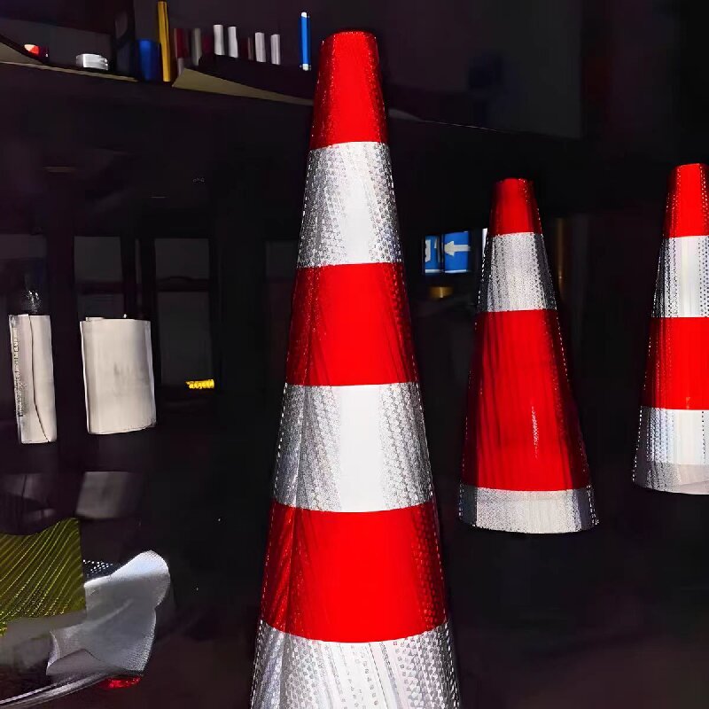 苏宁宜品智能反光背心夜跑防护户外LED警示背心时尚轻便高可见度保护设计高清大图