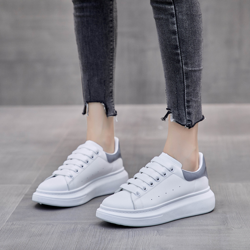 时言(SHIYAN)网红小白鞋女2024春夏新款厚底增高女士单鞋韩版潮流板鞋女轻便透气女士休闲鞋