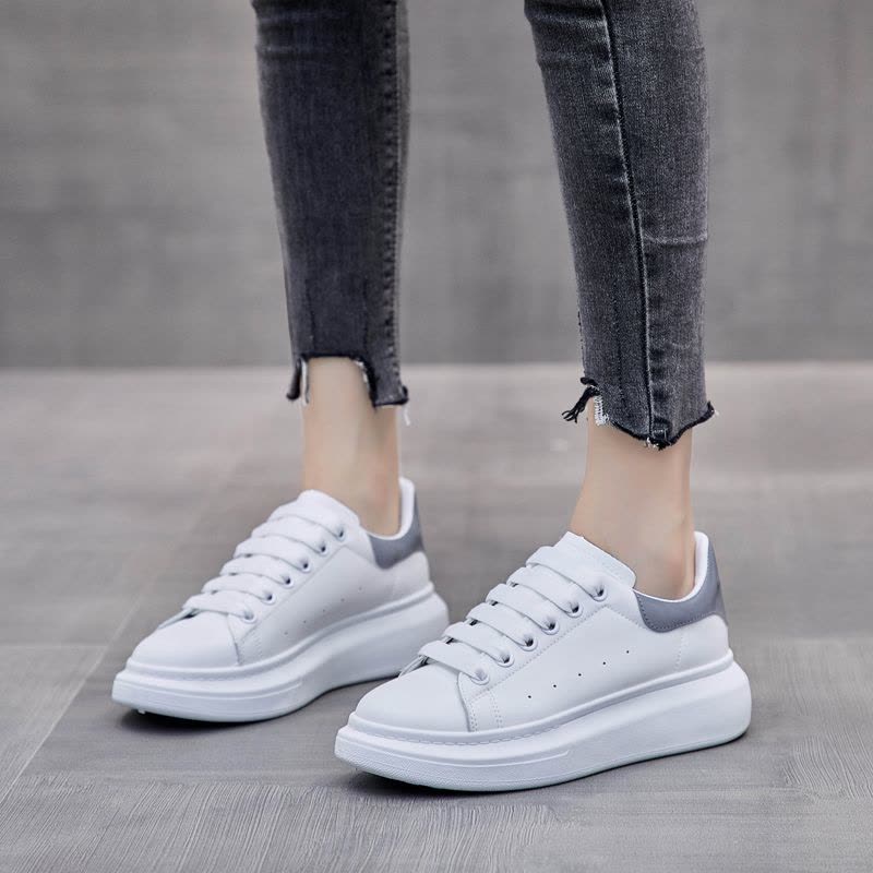 时言(SHIYAN)网红小白鞋女2024春夏新款厚底增高女士单鞋韩版潮流板鞋女轻便透气女士休闲鞋图片