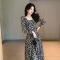 美动态大码女装碎花连衣裙2022春季胖mm法式复古赫本风方领长裙