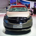 2022款别克GL8 ES陆尊653T 香槟金 旗舰型