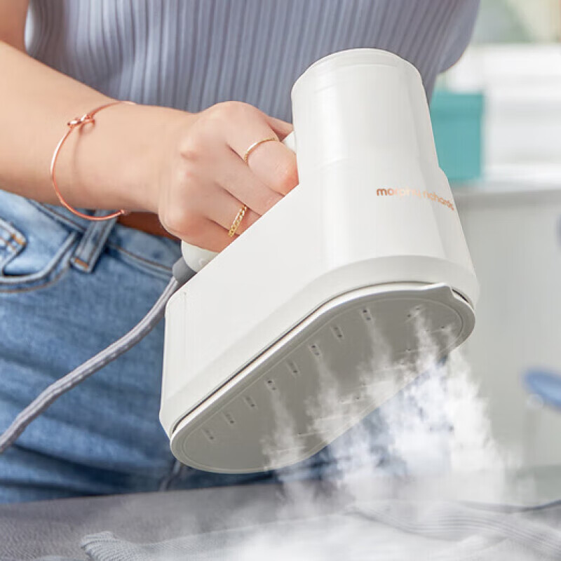 摩飞电器(Morphyrichards)手持挂烫机家用小型蒸汽熨衣机旅行宿舍杀菌除螨 MR2032椰奶白