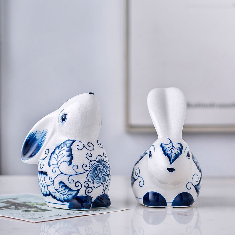 兔子摆件陶瓷饰品创意可爱客厅兔子摆设景德镇青花手绘兔子工艺品三维