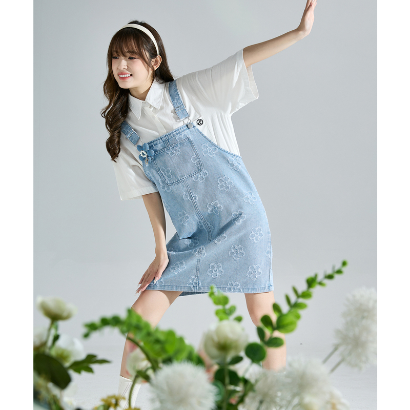送胸针唐狮重工提花夏季牛仔背带连衣裙女小个子牛仔背带裙f