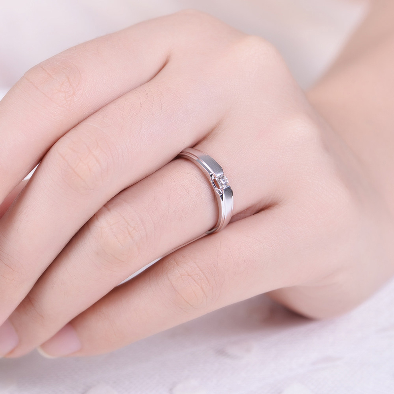 佐卡伊白18k金钻戒情侣对戒钻石戒指男女款对戒婚戒