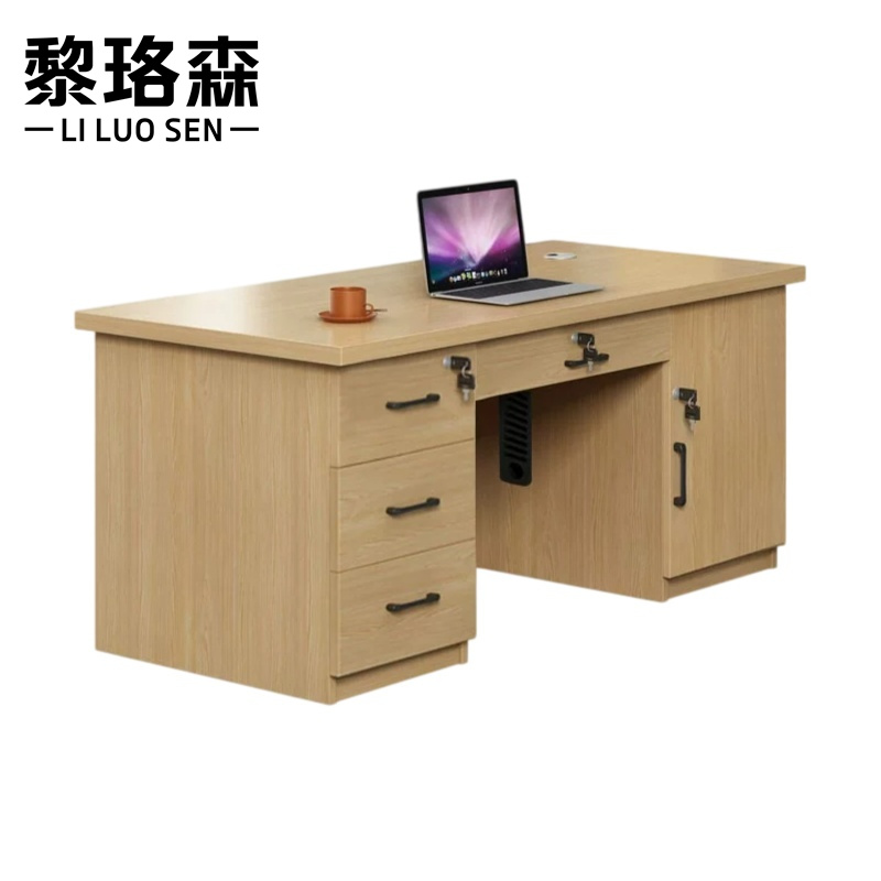 黎珞森高清大图